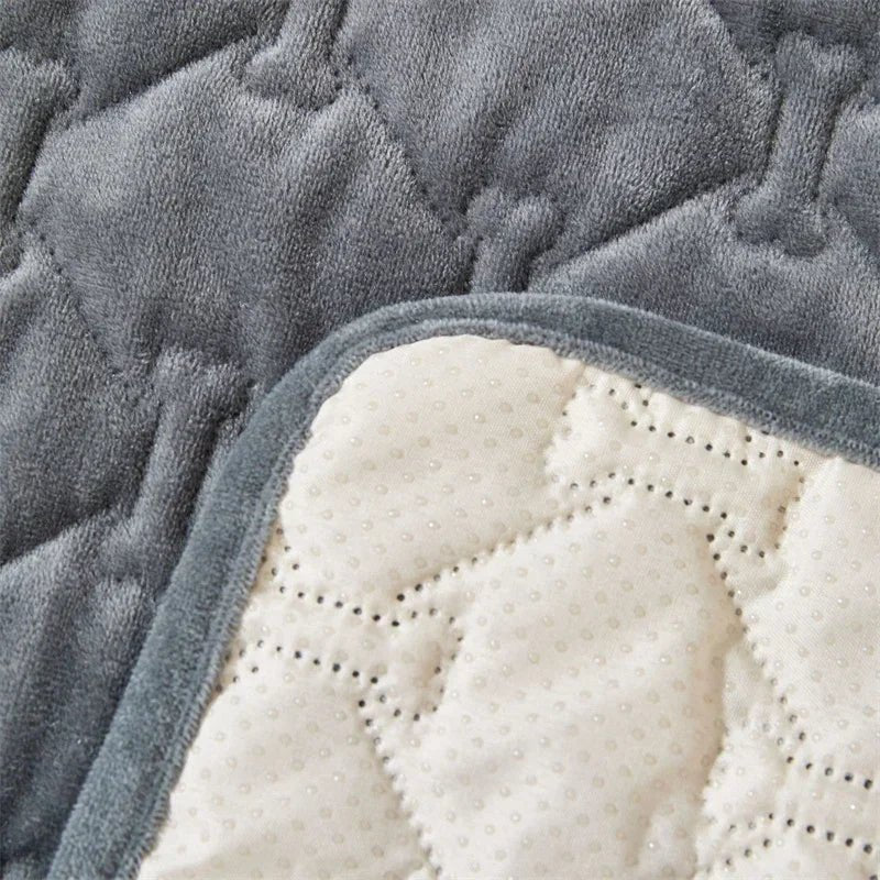 Soft 2-in-1 dog sofa bed and blanket from Mufaal.com, designed as an anti-anxiety pet mat for couch or floor use.