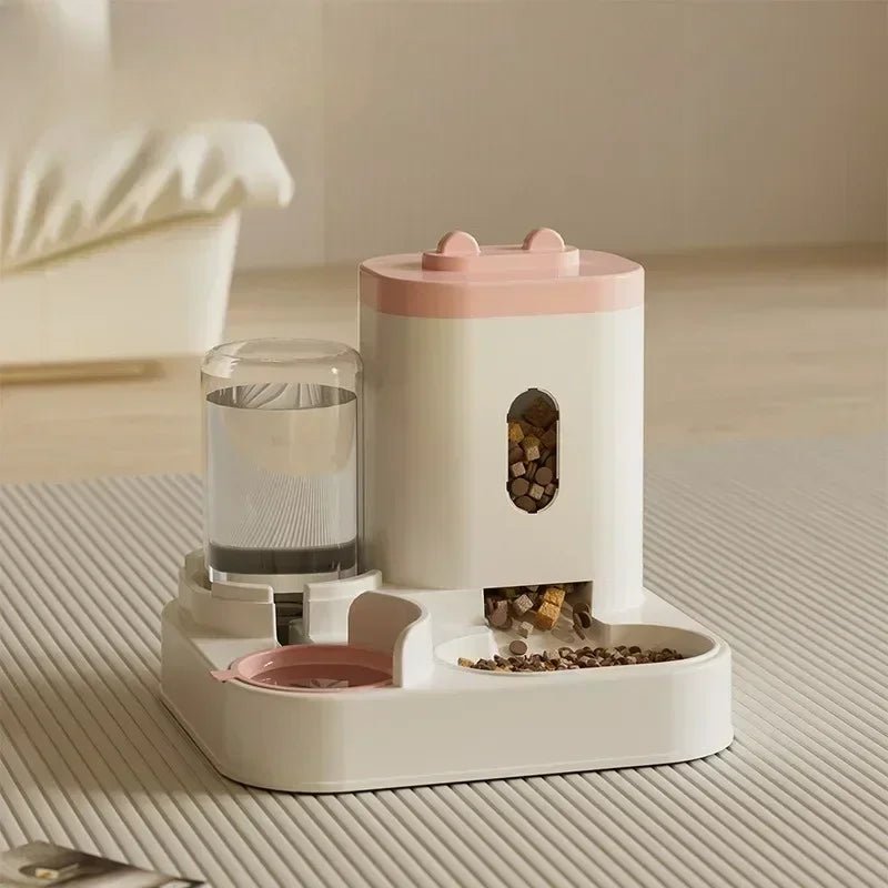 Automatic pet water dispenser bottle for cats and dogs, leak-proof feeder with large capacity and easy refill.