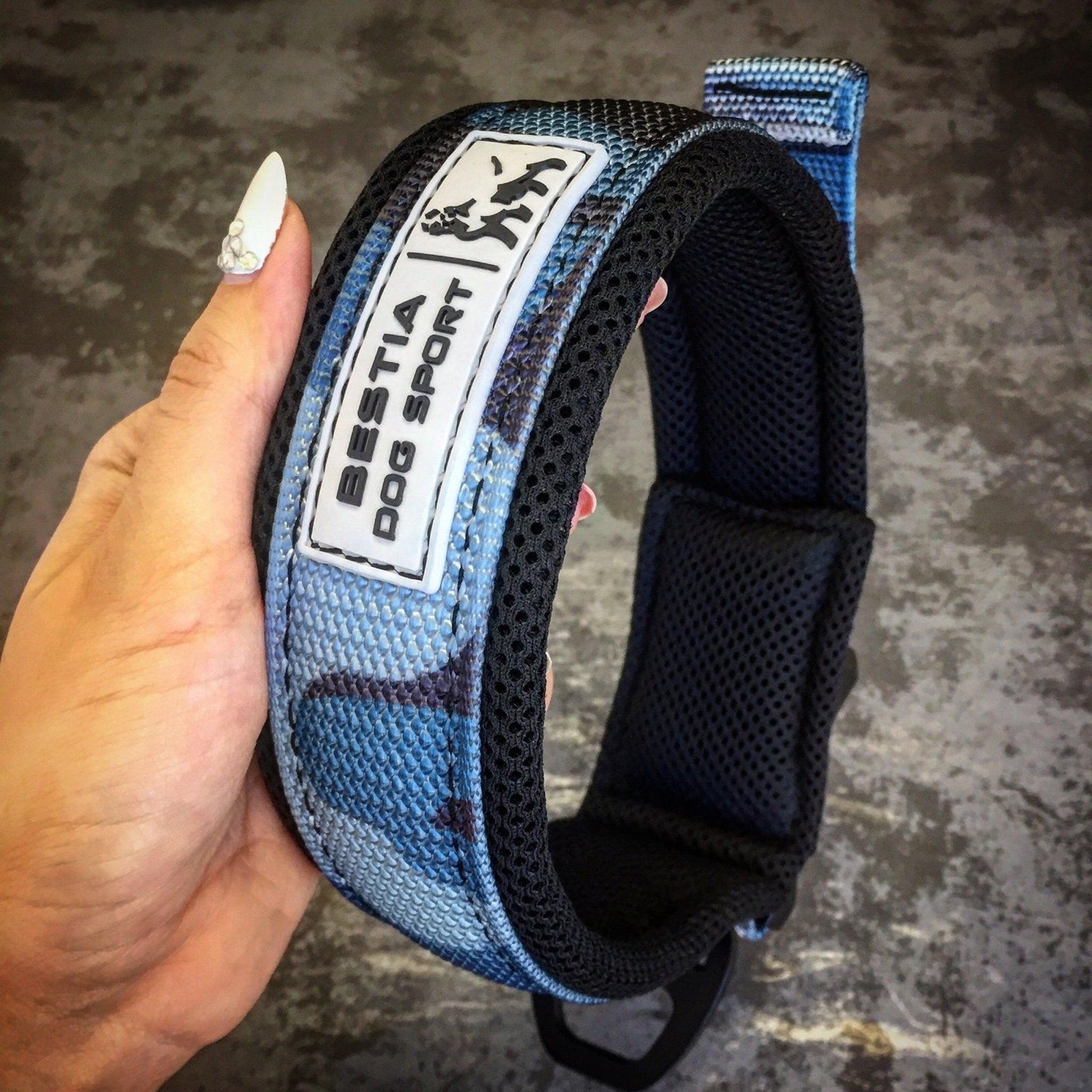 BESTIA DOG SPORT FAST RELEASE COLLAR BLUE for sale - High quality Training gear | Mufaal.com