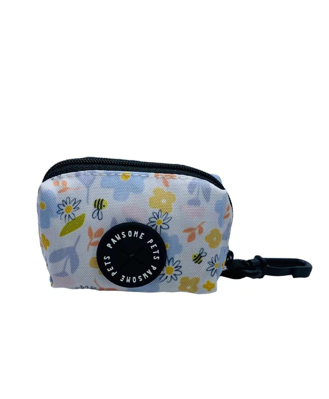 Dog Poop Bag Holder – Portable Neoprene Dispenser with Clip for Leash (Lightweight & Durable) for sale - High quality Waste bag holders | Mufaal.com