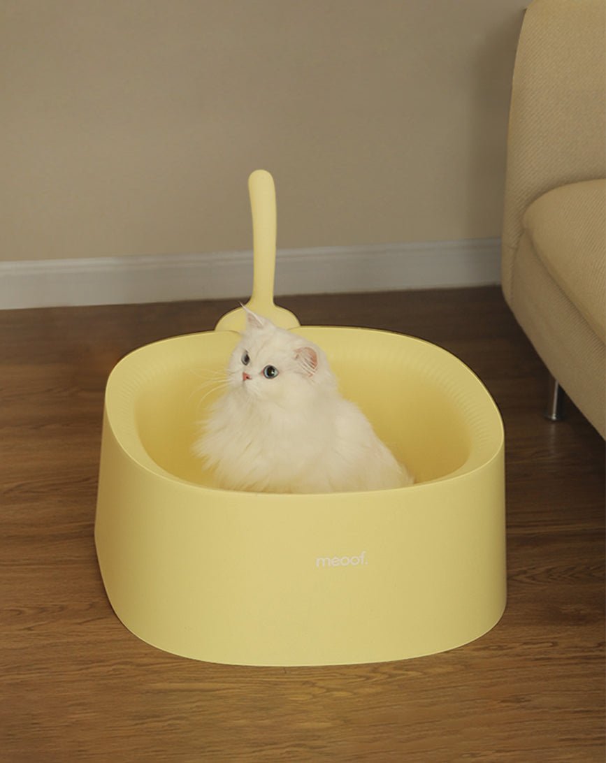 Purring Cat Litter Tray With Scoop for sale - High quality Living | Mufaal.com