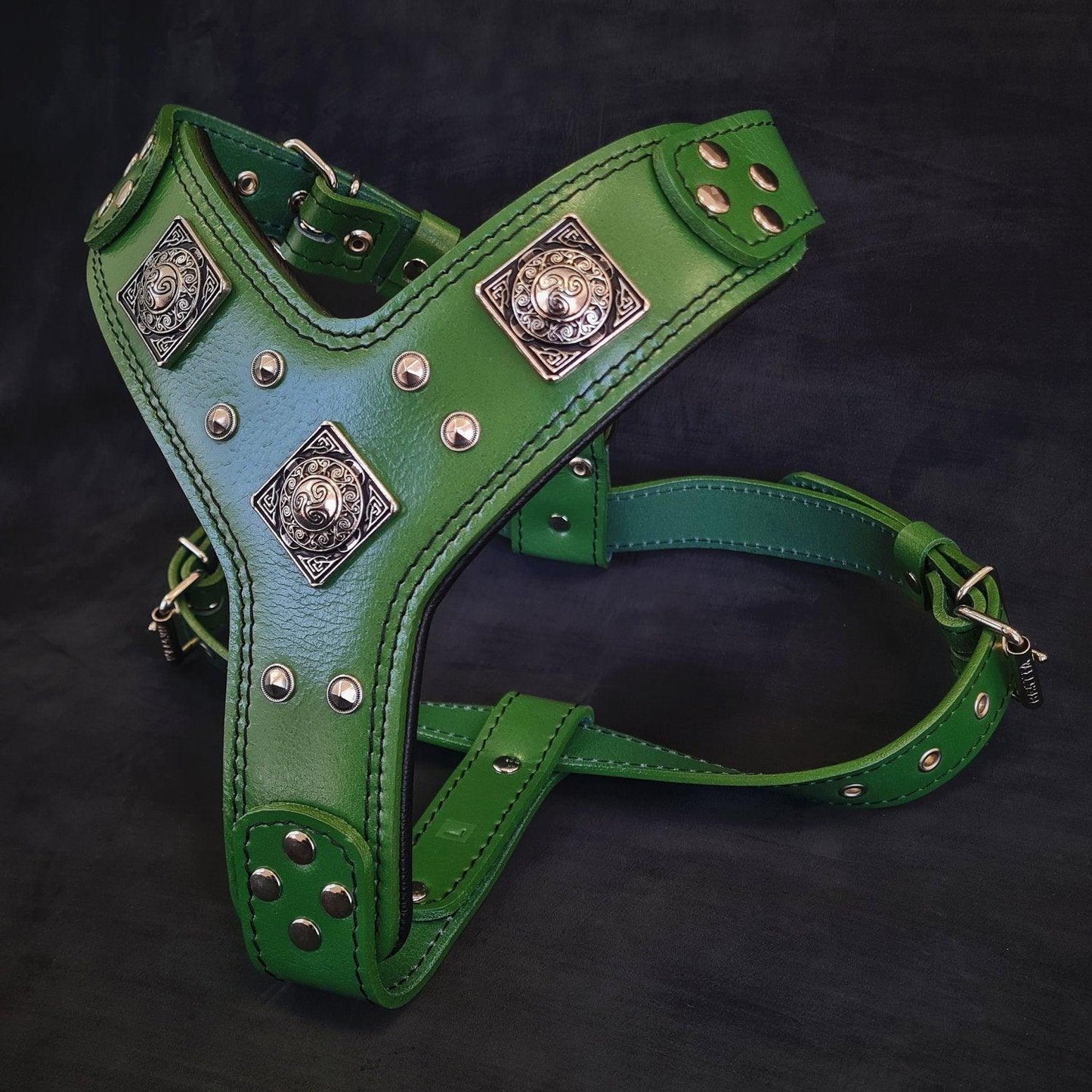 The "Eros" harness GREEN for sale - High quality Harnesses | Mufaal.com