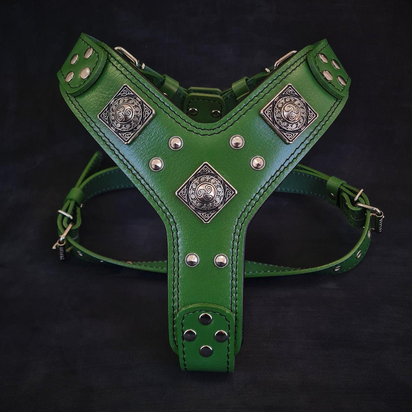 The "Eros" harness GREEN for sale - High quality Harnesses | Mufaal.com